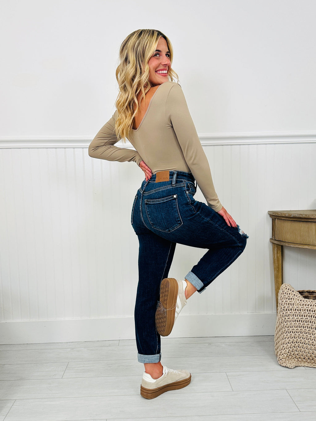 Judy Blue Walk This Way Slim Straight Leg Jeans