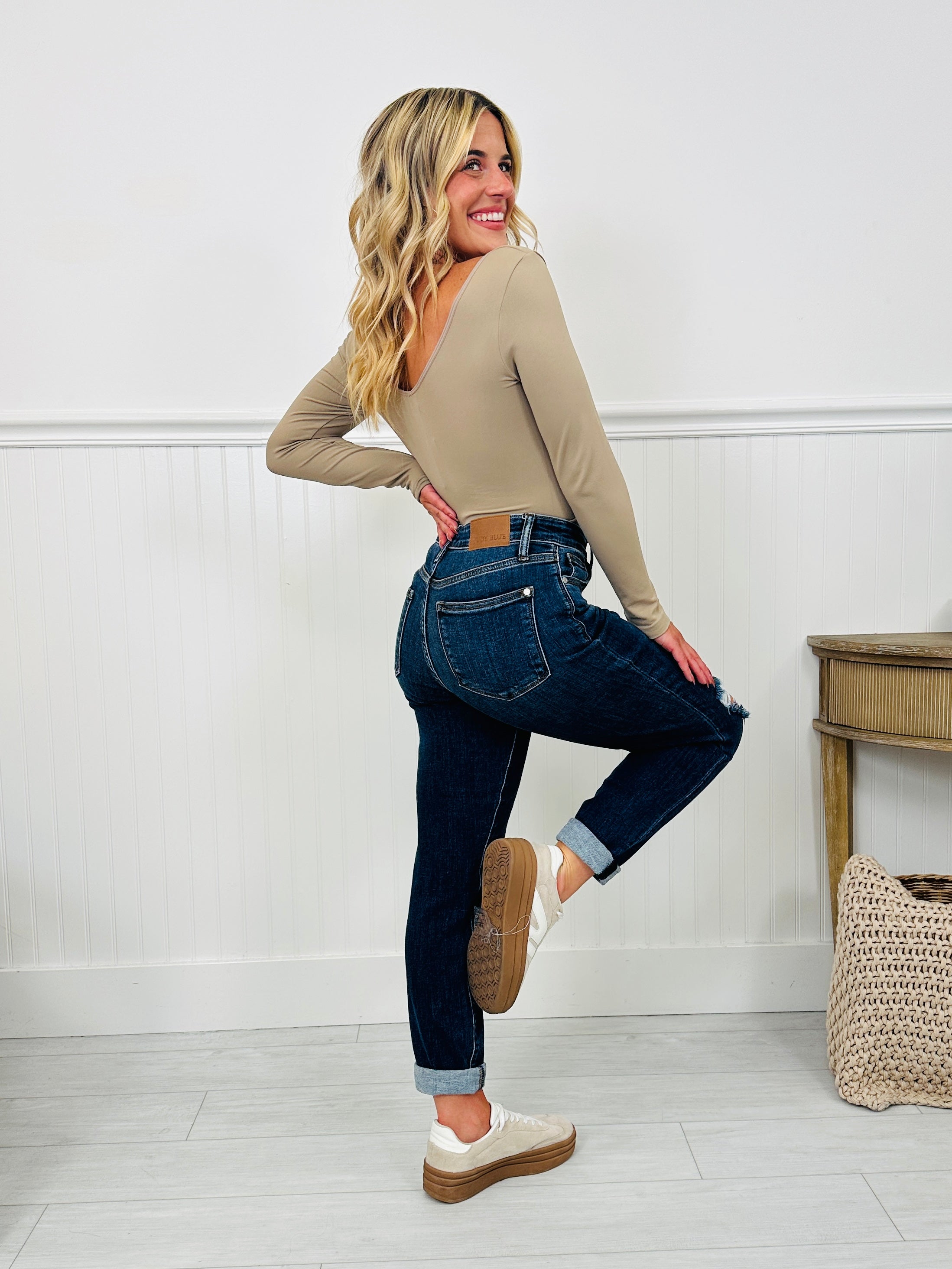 Judy Blue Walk This Way Slim Straight Leg Jeans