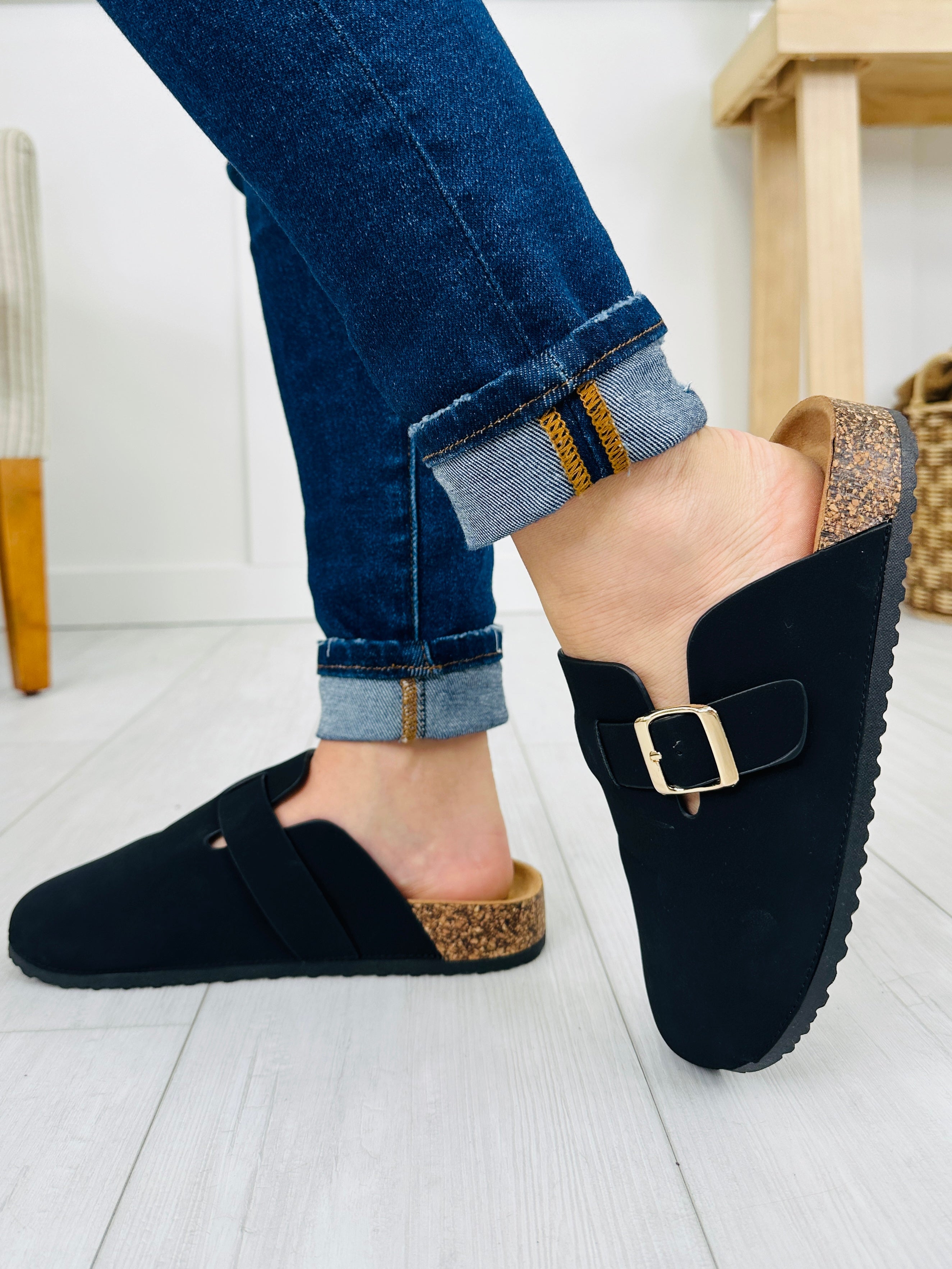 Echo In The Sole Clogs in Black