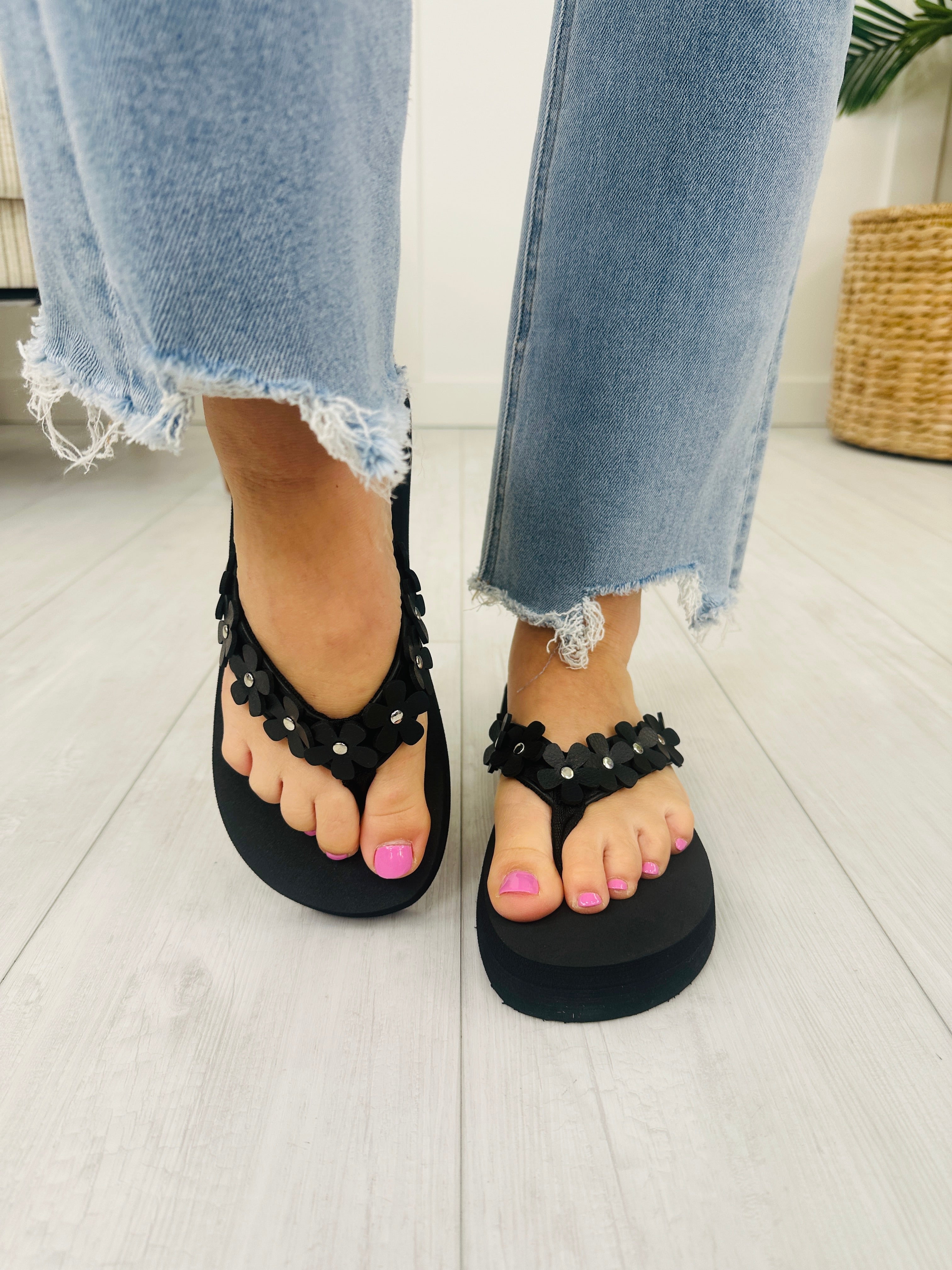 Blooming Comfort Flip Flops in Black