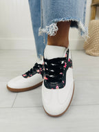 Runway Bloom Sneakers in Black/White