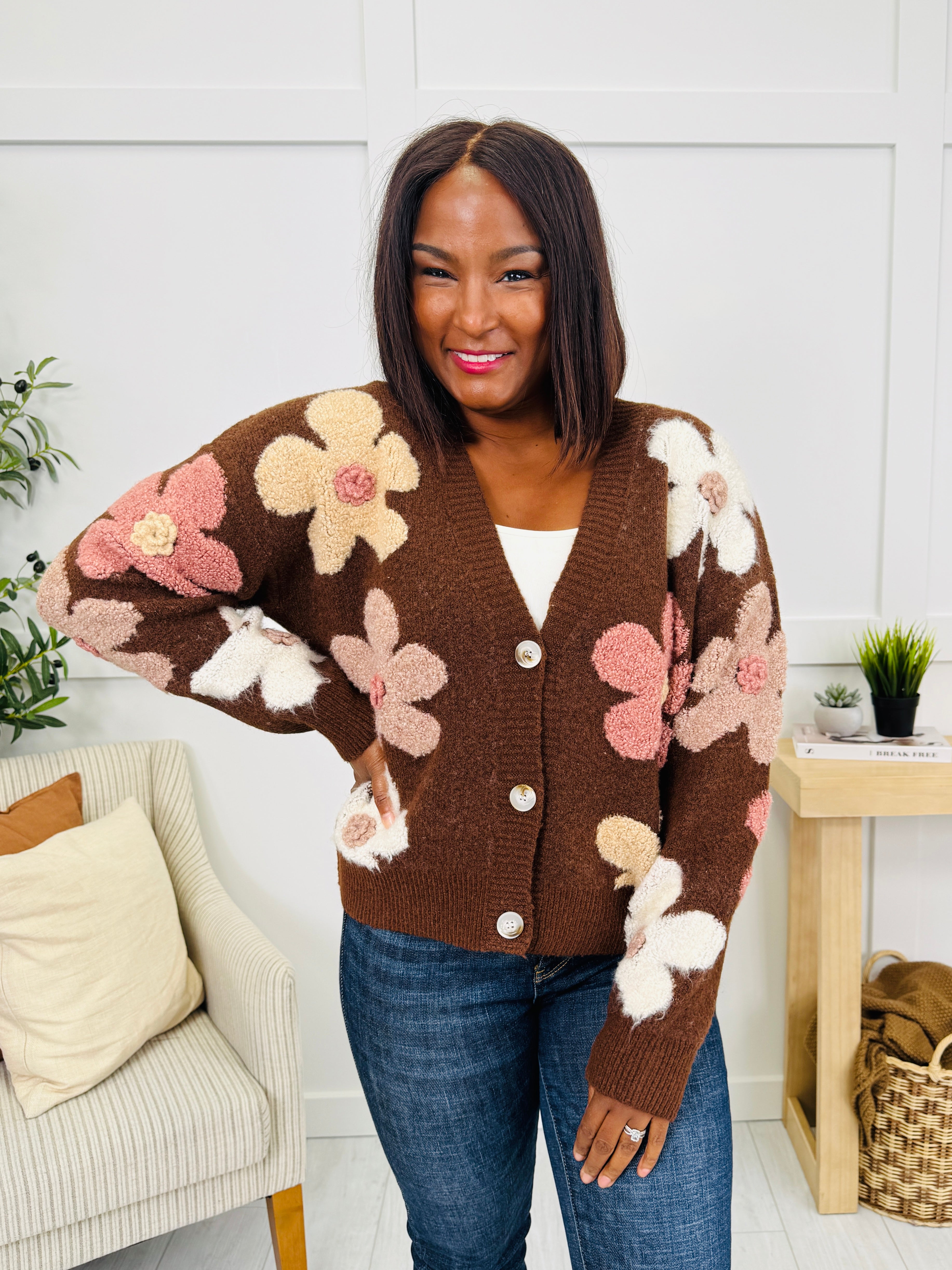 Season's Stitch Cardigan in Brown