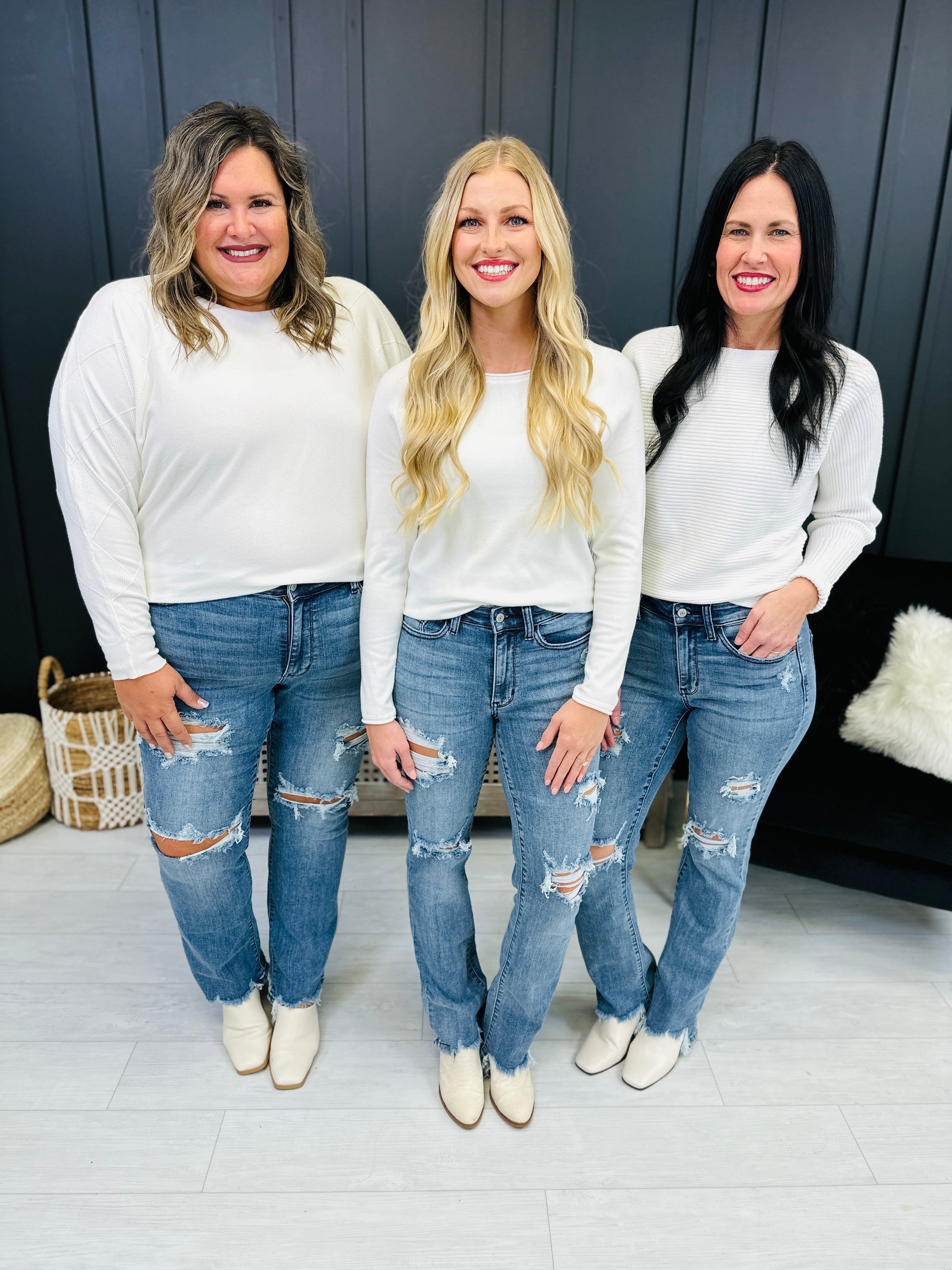 Judy Blue REG/CURVY Get Something Straight Mid Rise Jeans