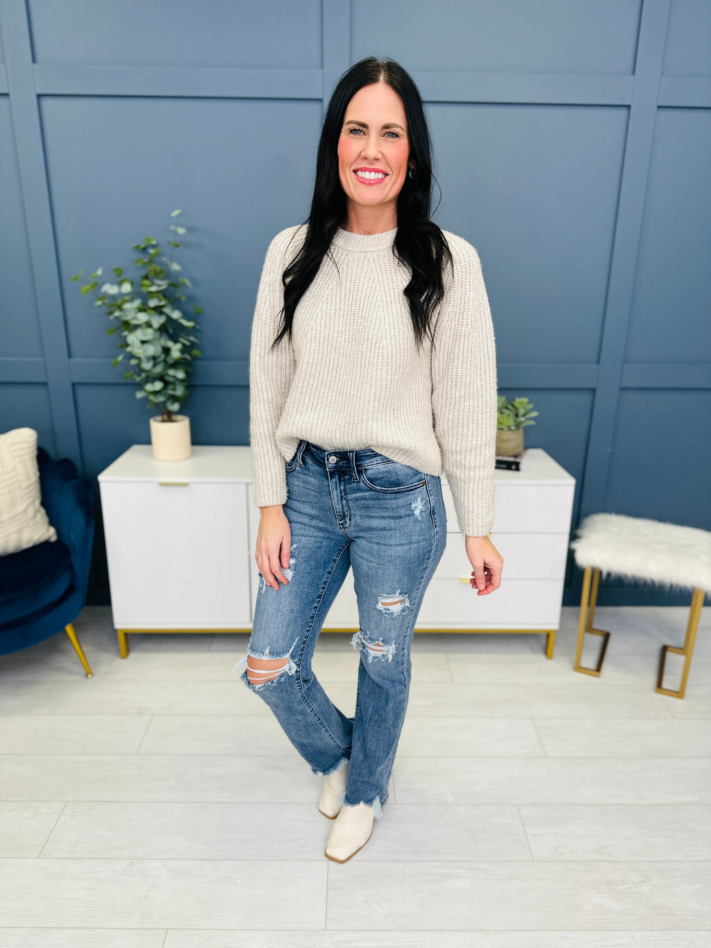 Judy Blue REG/CURVY Get Something Straight Mid Rise Jeans