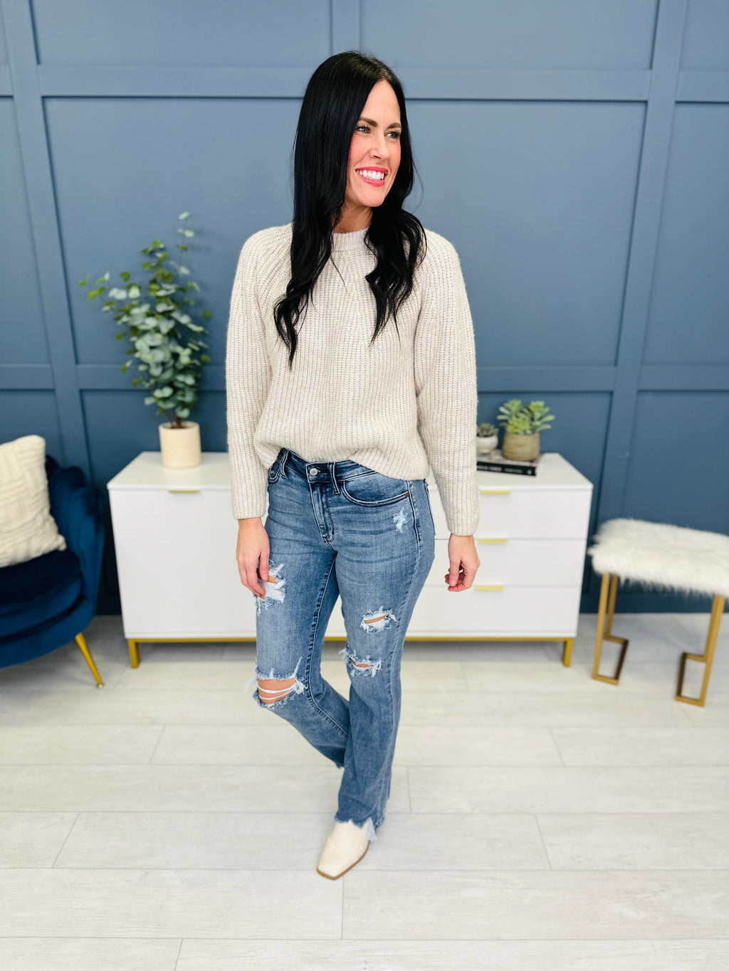 Judy Blue REG/CURVY Get Something Straight Mid Rise Jeans