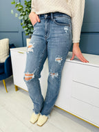 Judy Blue REG/CURVY Get Something Straight Mid Rise Jeans