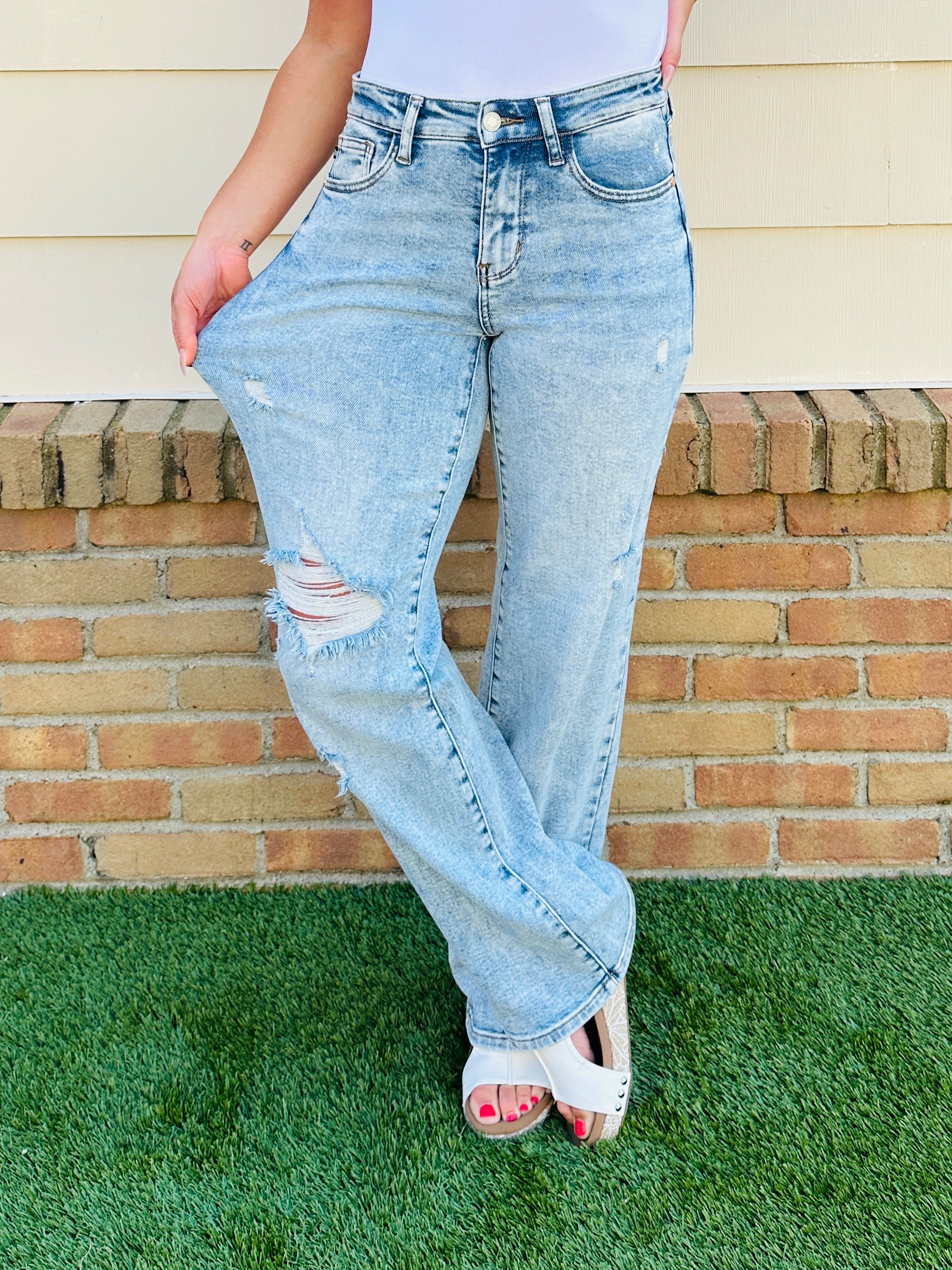 Judy Blue The Perfect Date Straight Jeans
