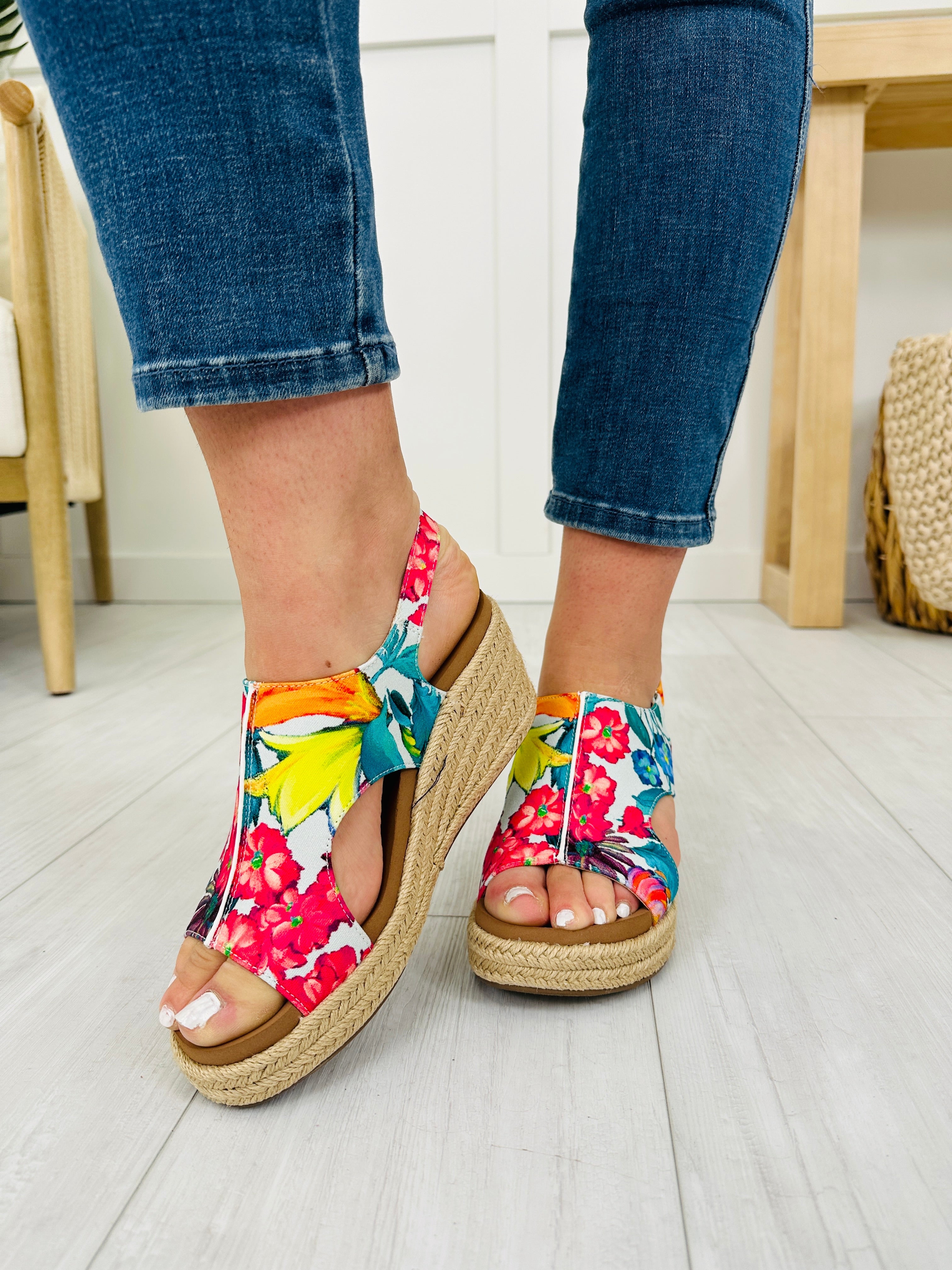 Hibiscus Heights Wedges In White Floral Multi