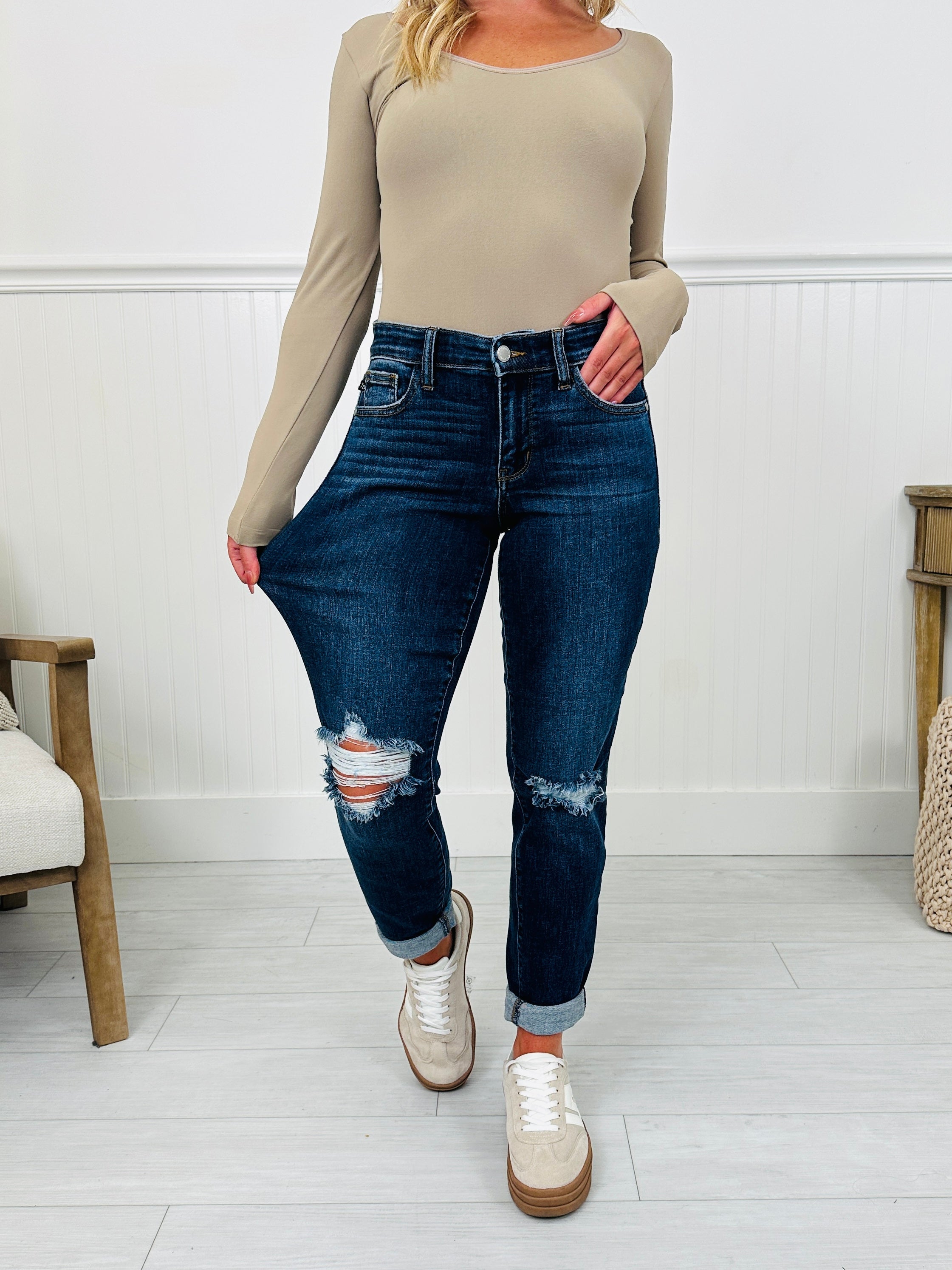 Judy Blue Walk This Way Slim Straight Leg Jeans