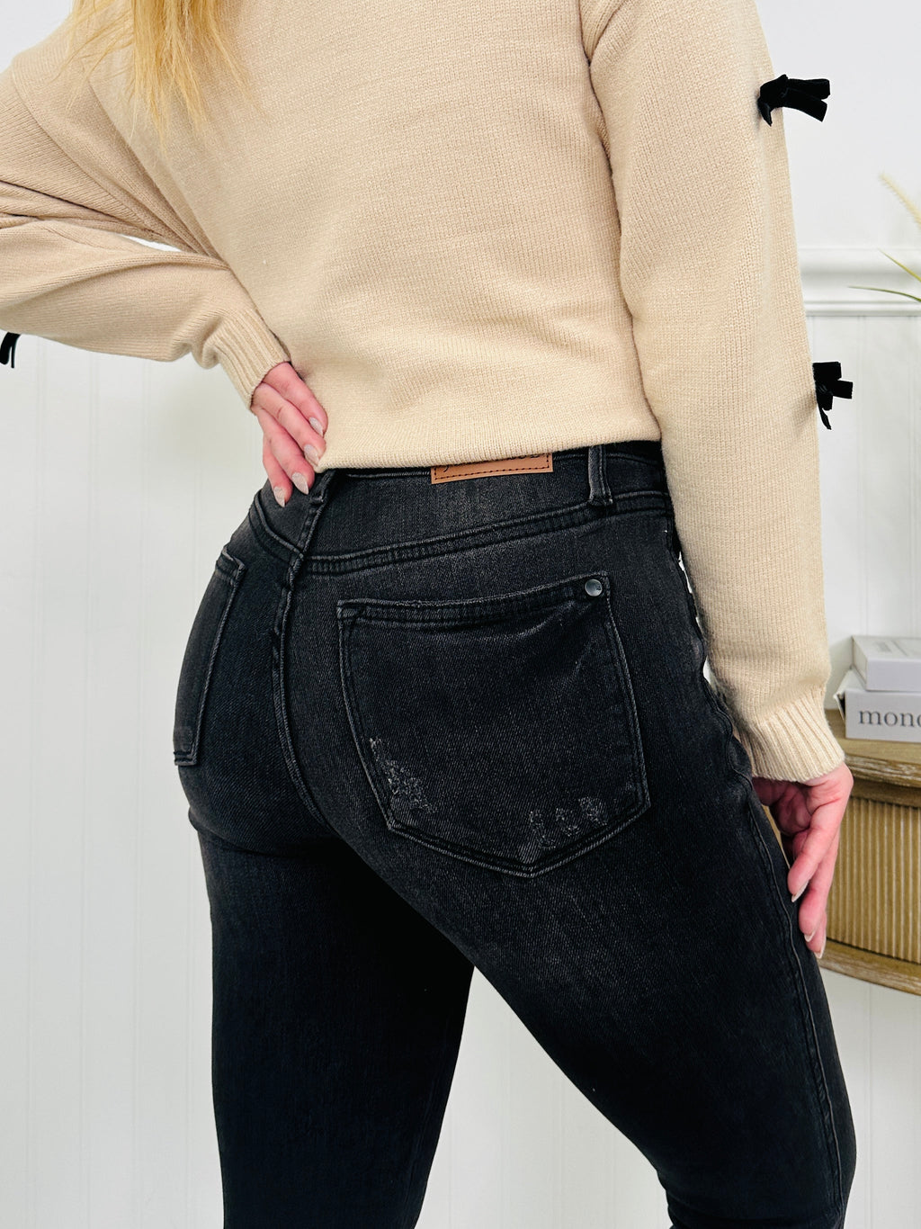 Judy Blue Blackout Beauty Tummy Control Skinny Jeans