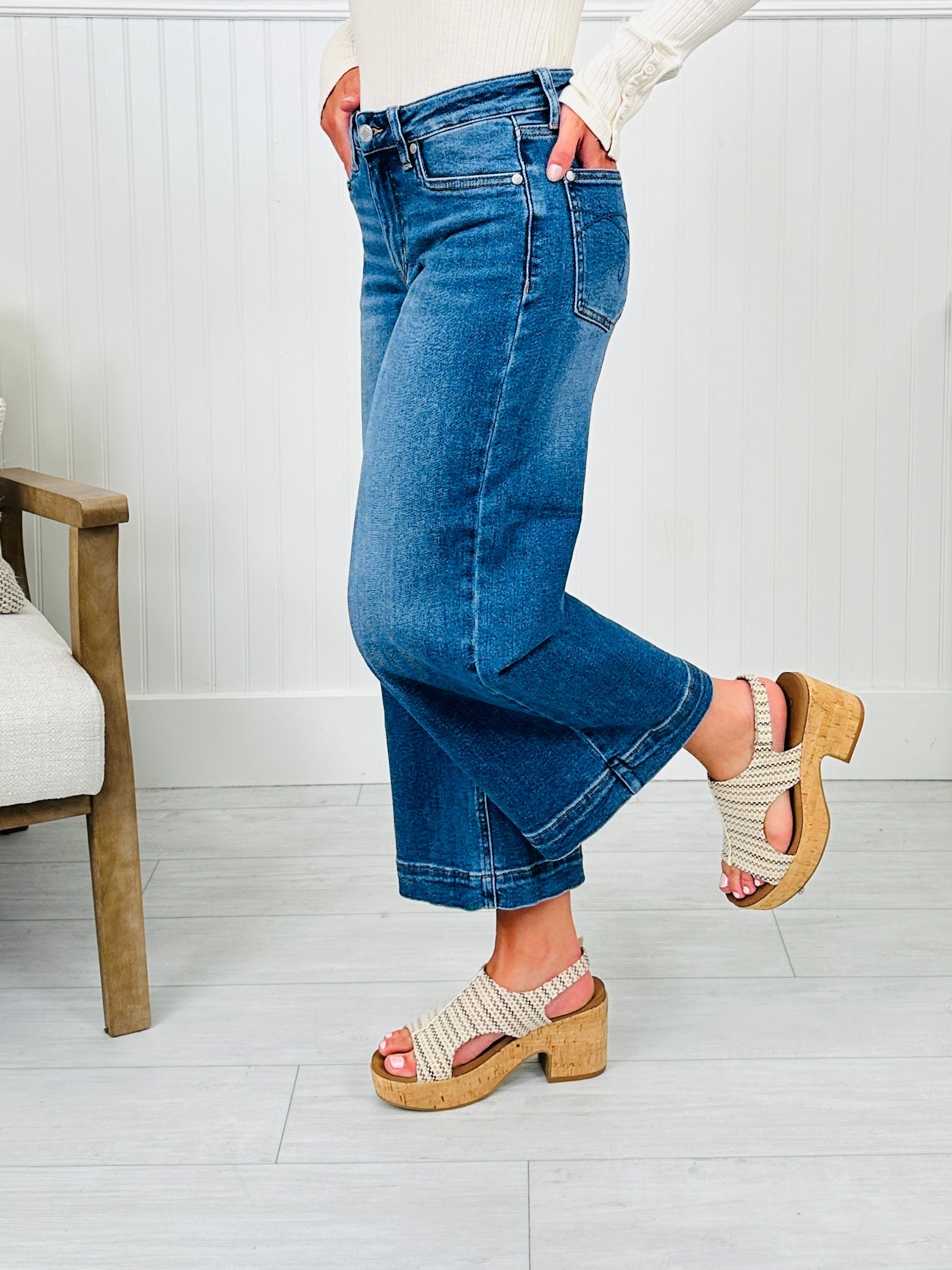 Judy Blue Places To Be Wide Leg Cropped Jeans