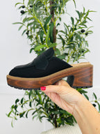 Slip Into Power Clogs in Black