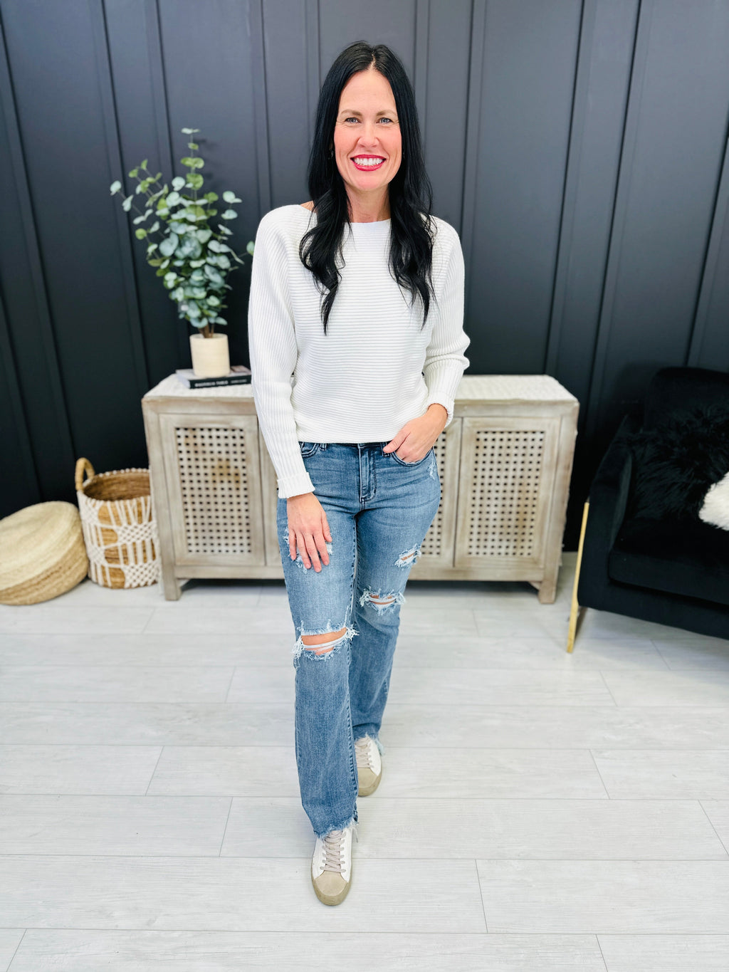 Judy Blue REG/CURVY Get Something Straight Mid Rise Jeans