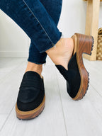 Slip Into Power Clogs in Black