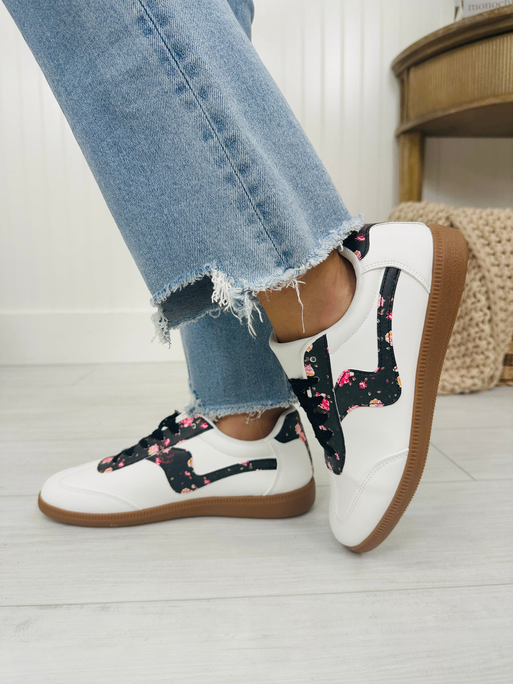 Runway Bloom Sneakers in Black/White