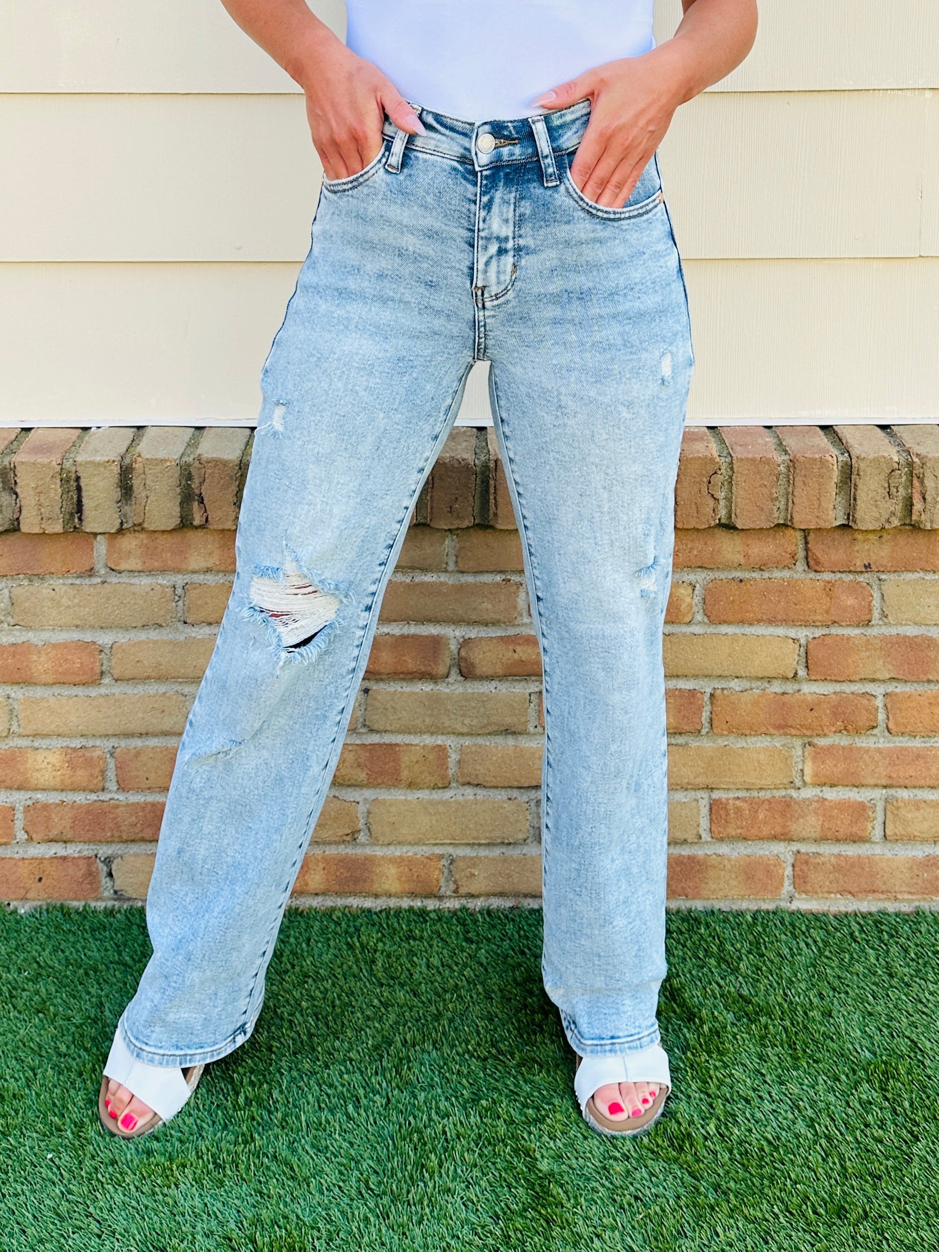 Judy Blue The Perfect Date Straight Jeans