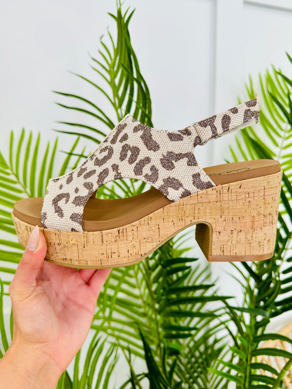 Sunkissed Stride Wedges In Tan Sparkle Leopard