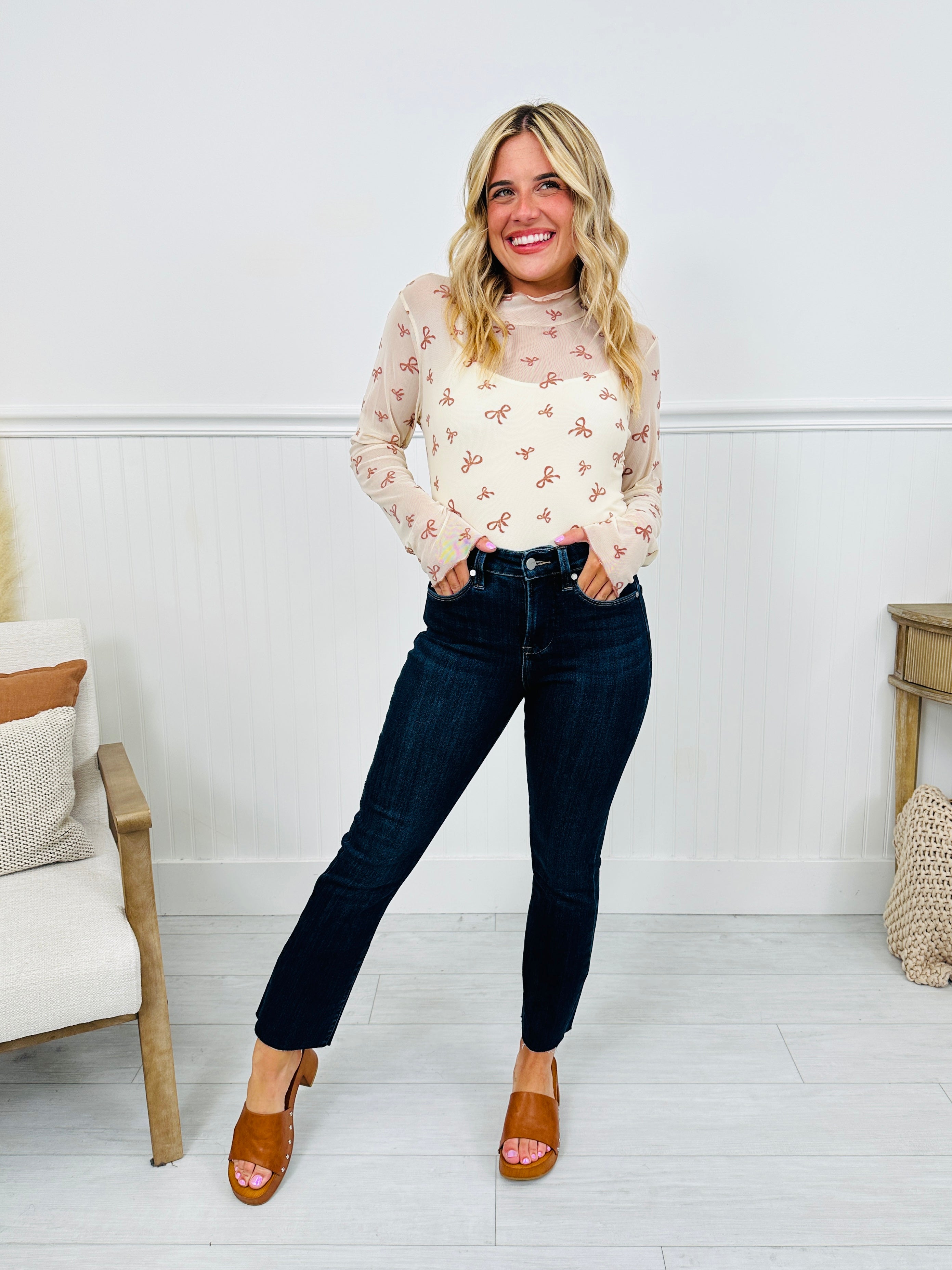 Feeling Fall Cropped Straight Tummy Control Jeans