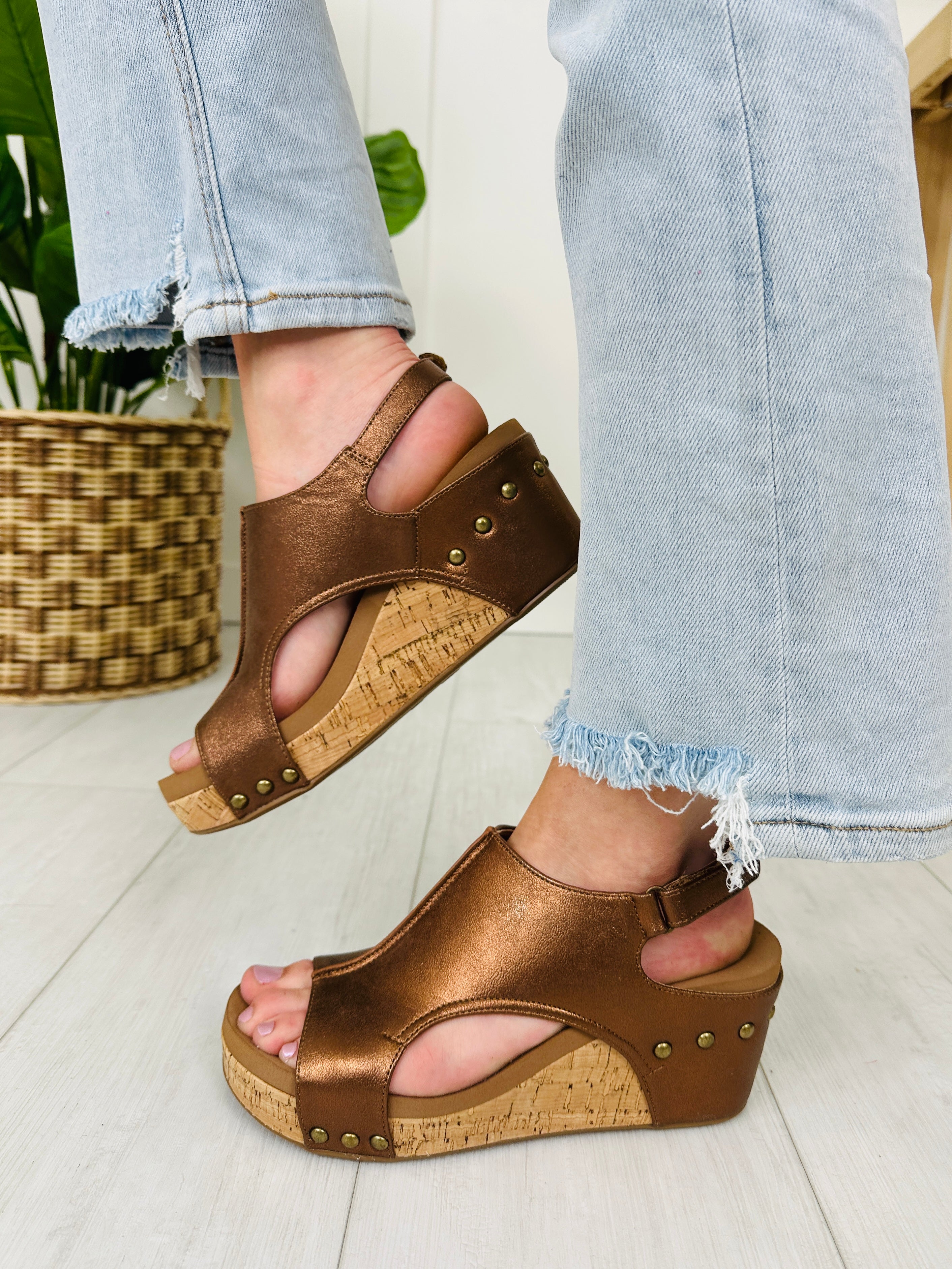 Gleaming Heights Wedges