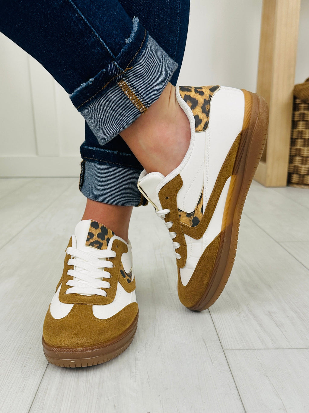 Roar Runner Sneakers