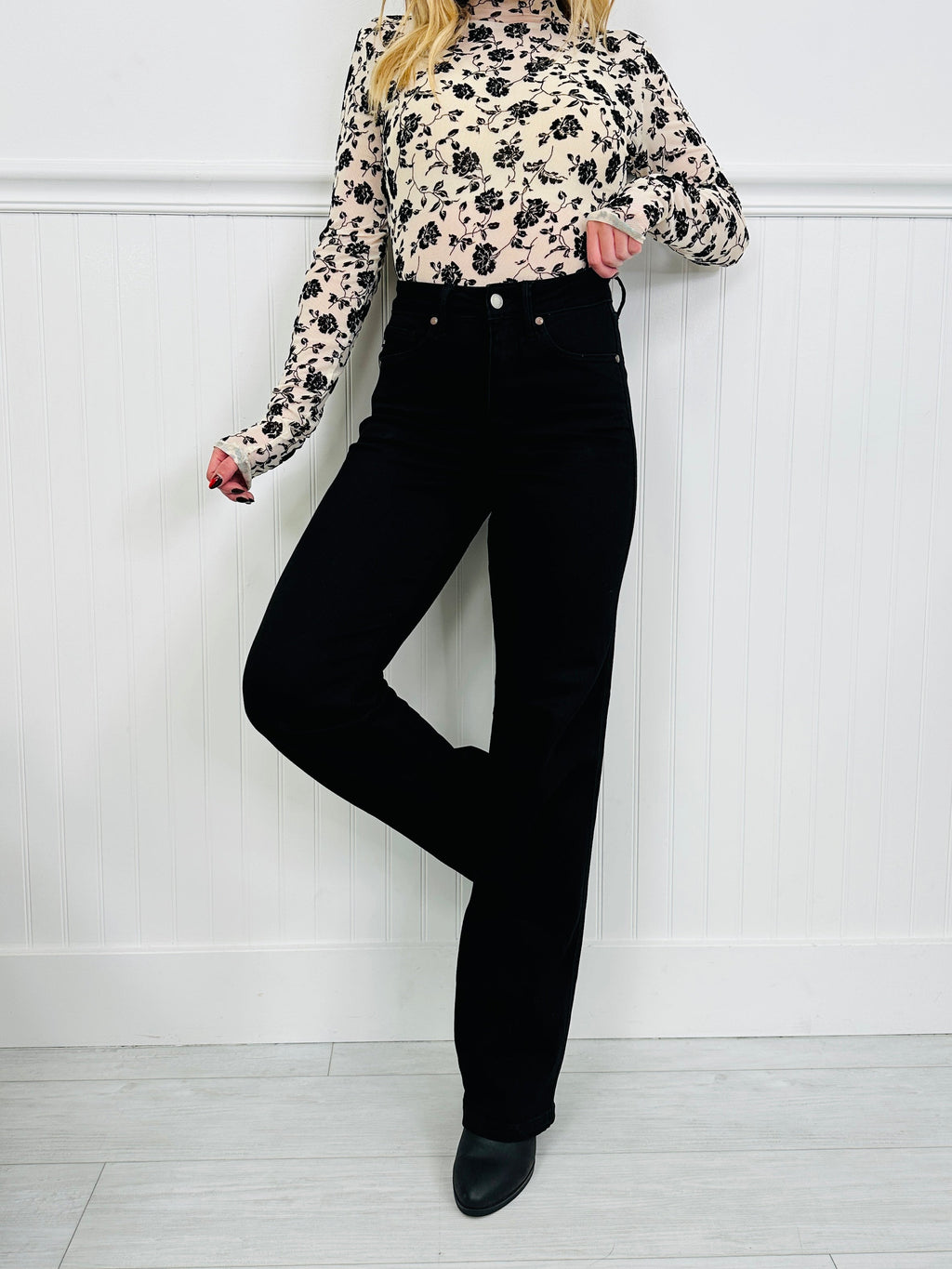 Judy Blue Forever Flattering Tummy Control Straight Leg Black Jeans