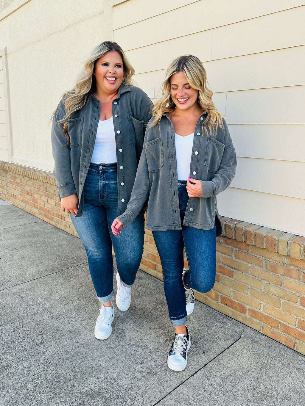 Go Everywhere Jacket in Black