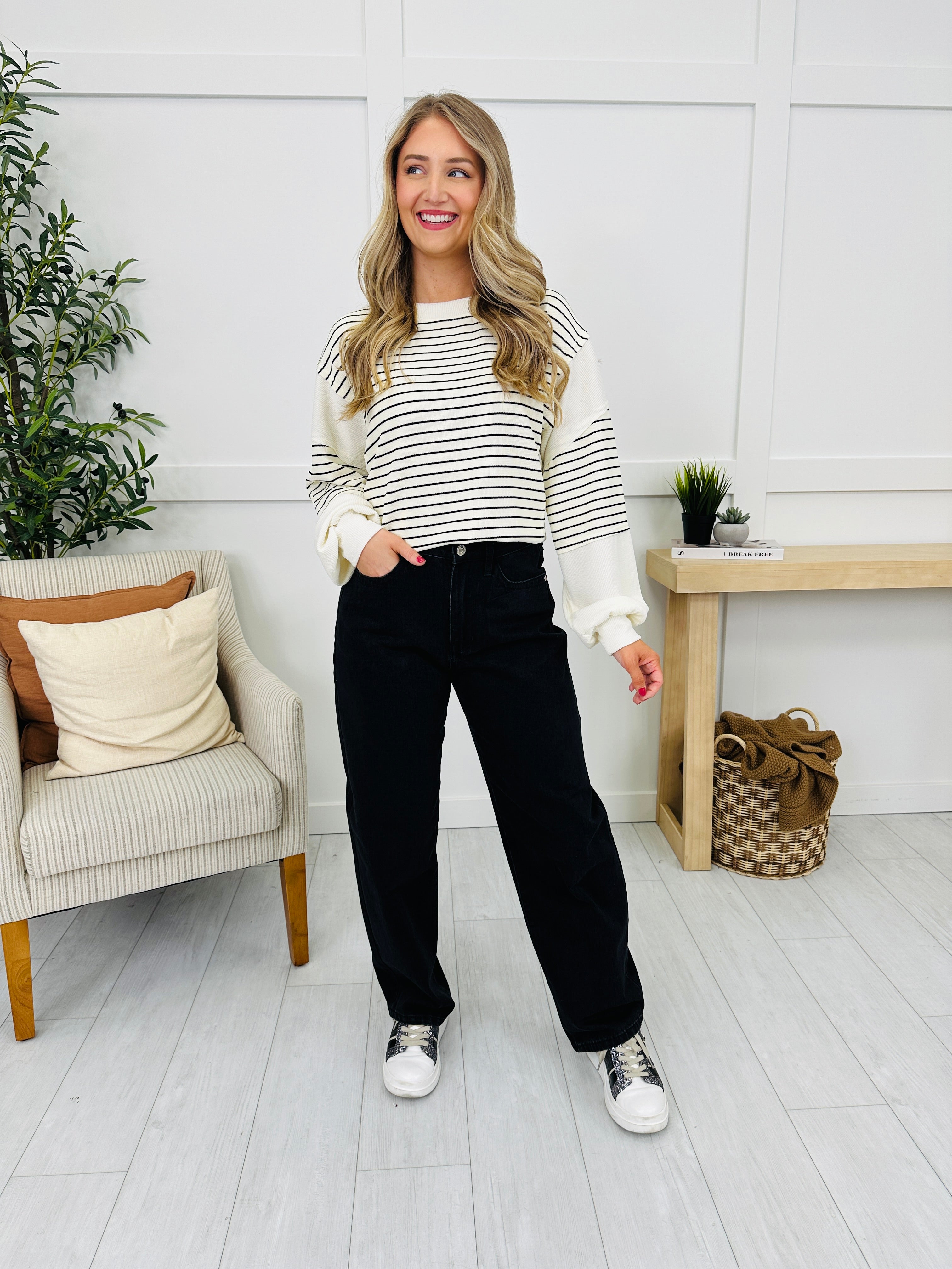 Judy Blue Bold & Barrel Rigid Magic Barrel Jeans