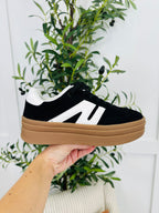 Breathe The Beat Sneakers in Black/White