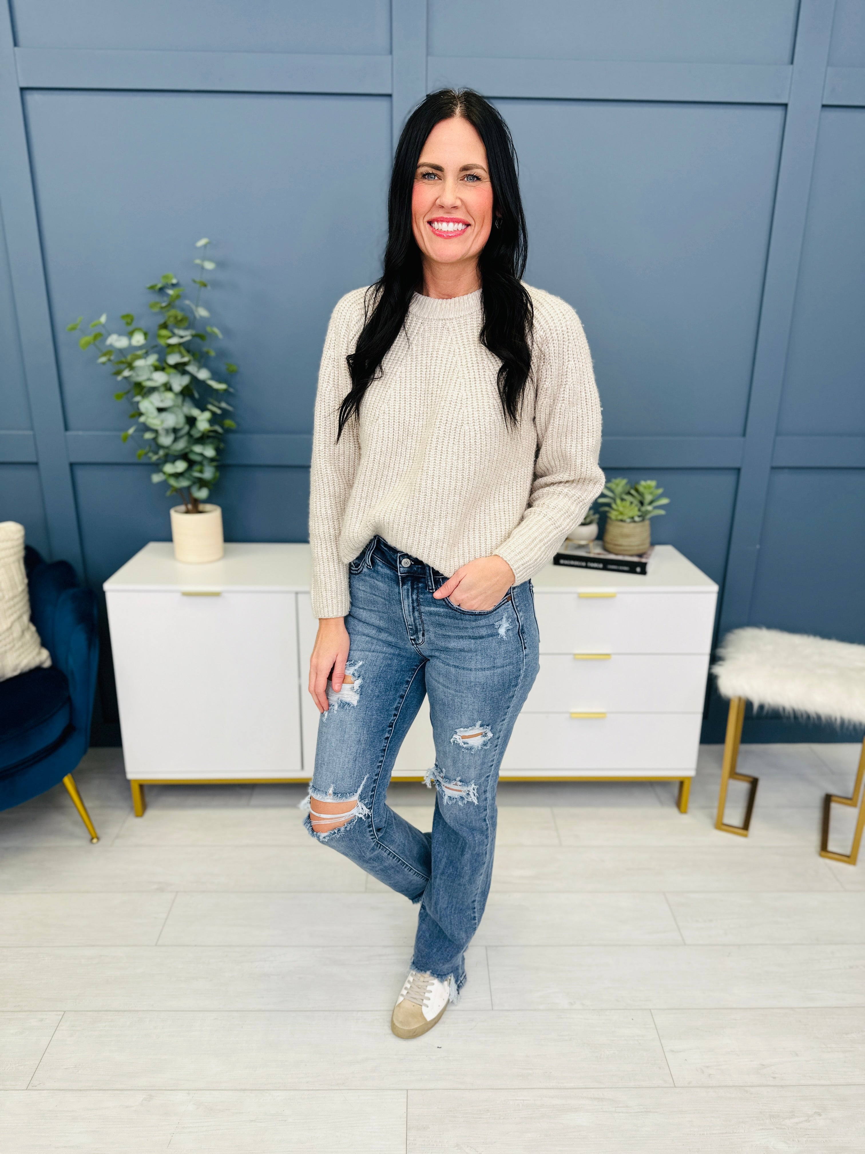 Judy Blue REG/CURVY Get Something Straight Mid Rise Jeans