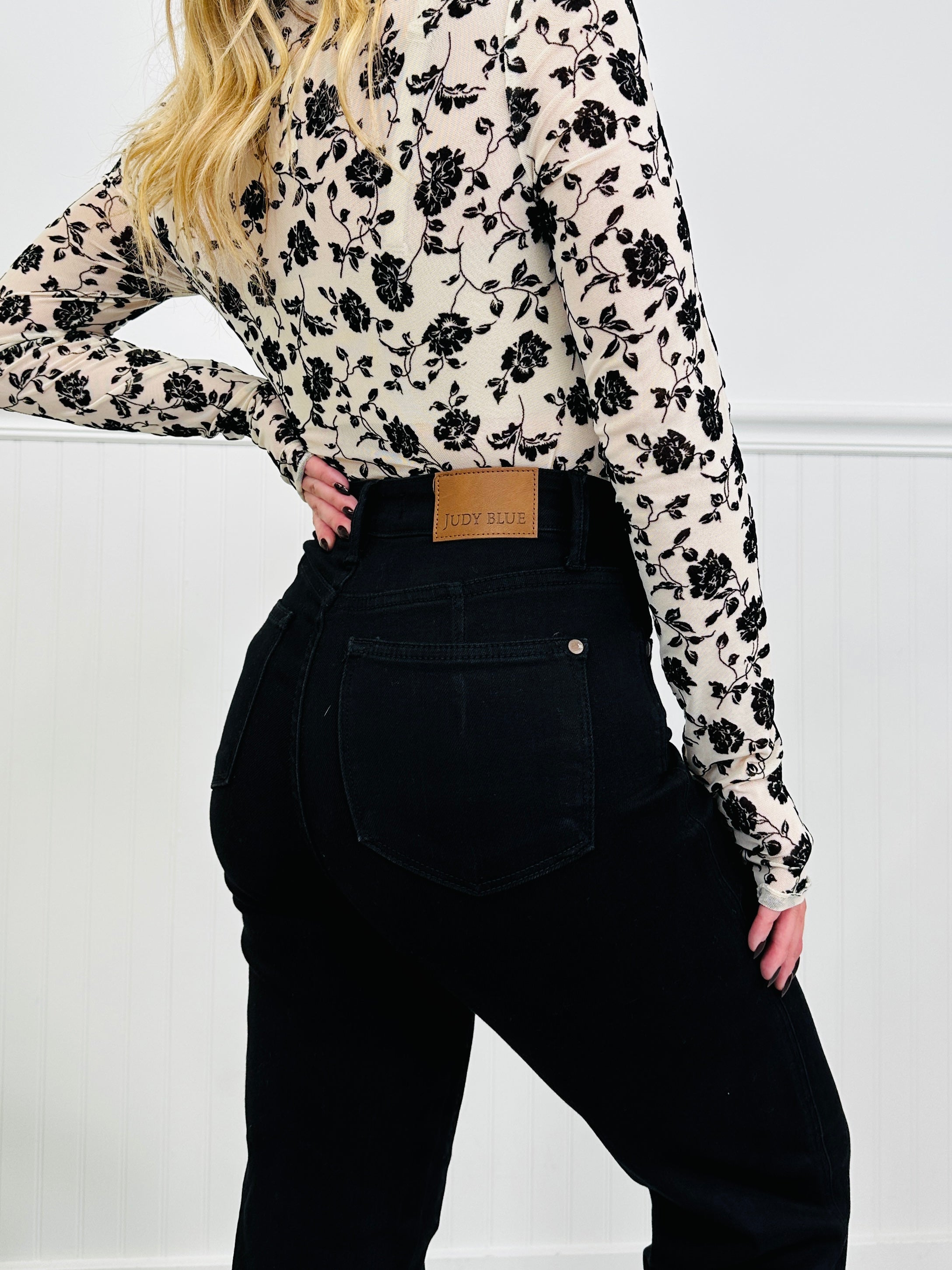 Judy Blue Forever Flattering Tummy Control Straight Leg Black Jeans