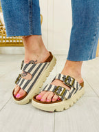 Seaside Stride Sandals In Black Natural Stripe