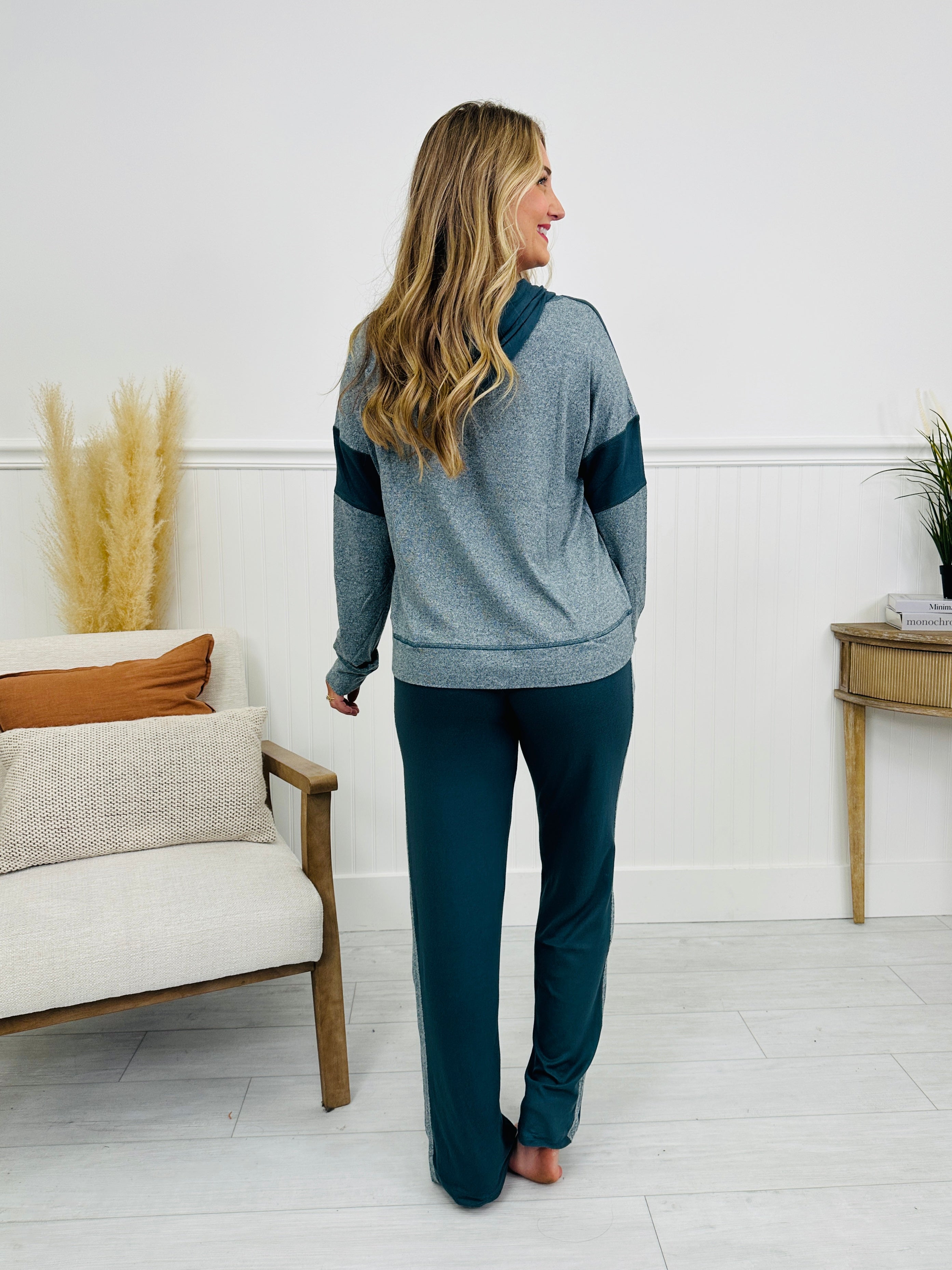 Stride In Sync Set- Multiple Colors!