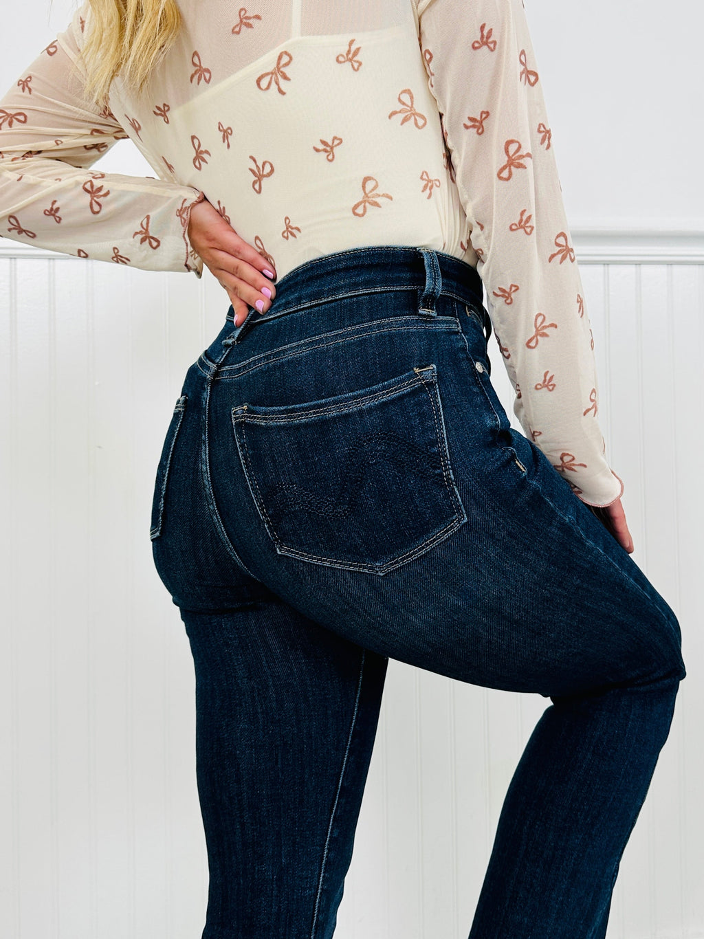 Feeling Fall Cropped Straight Tummy Control Jeans