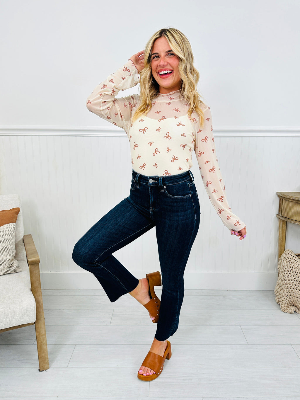 Feeling Fall Cropped Straight Tummy Control Jeans