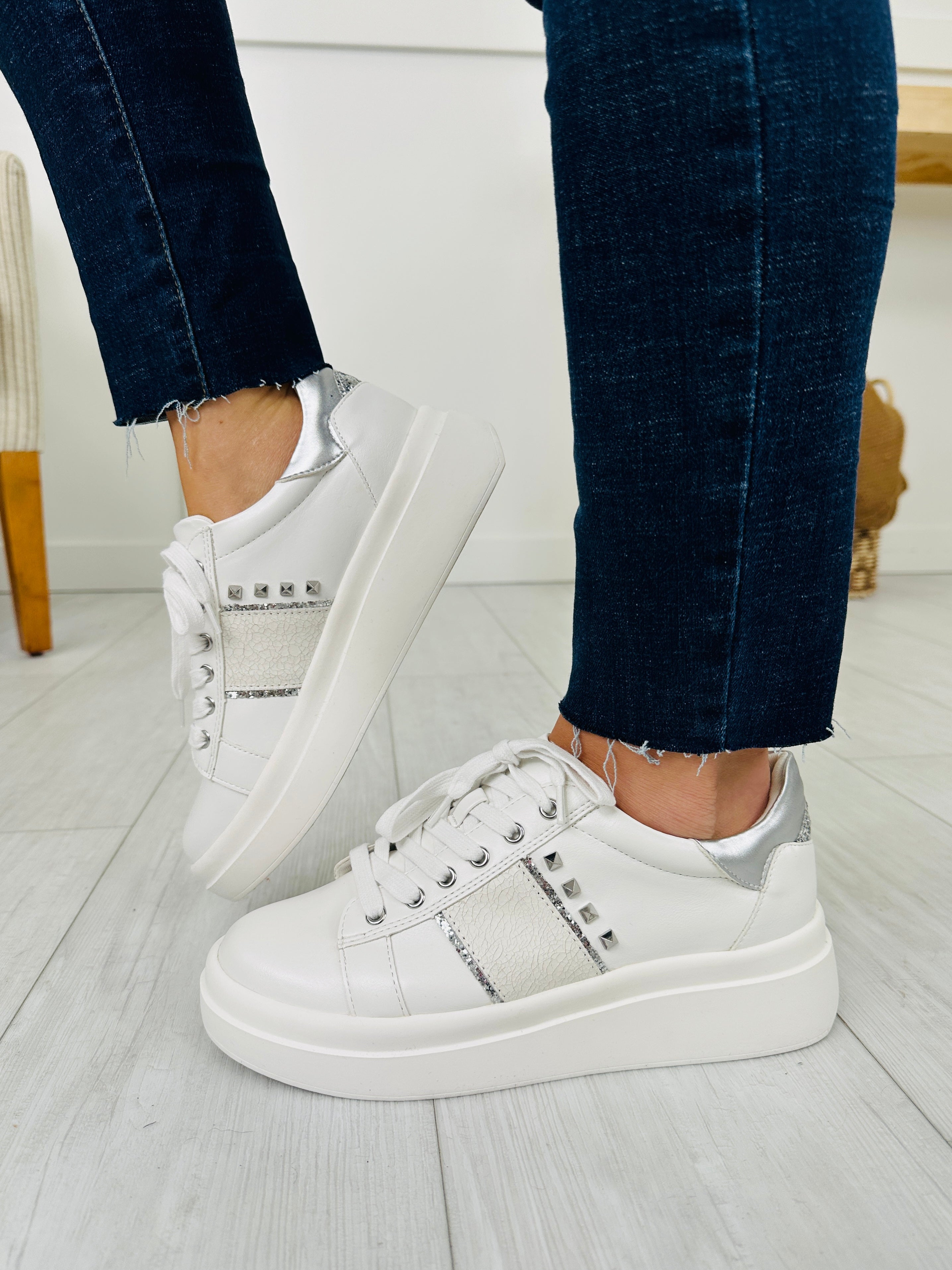 Quiet Force Sneakers in White