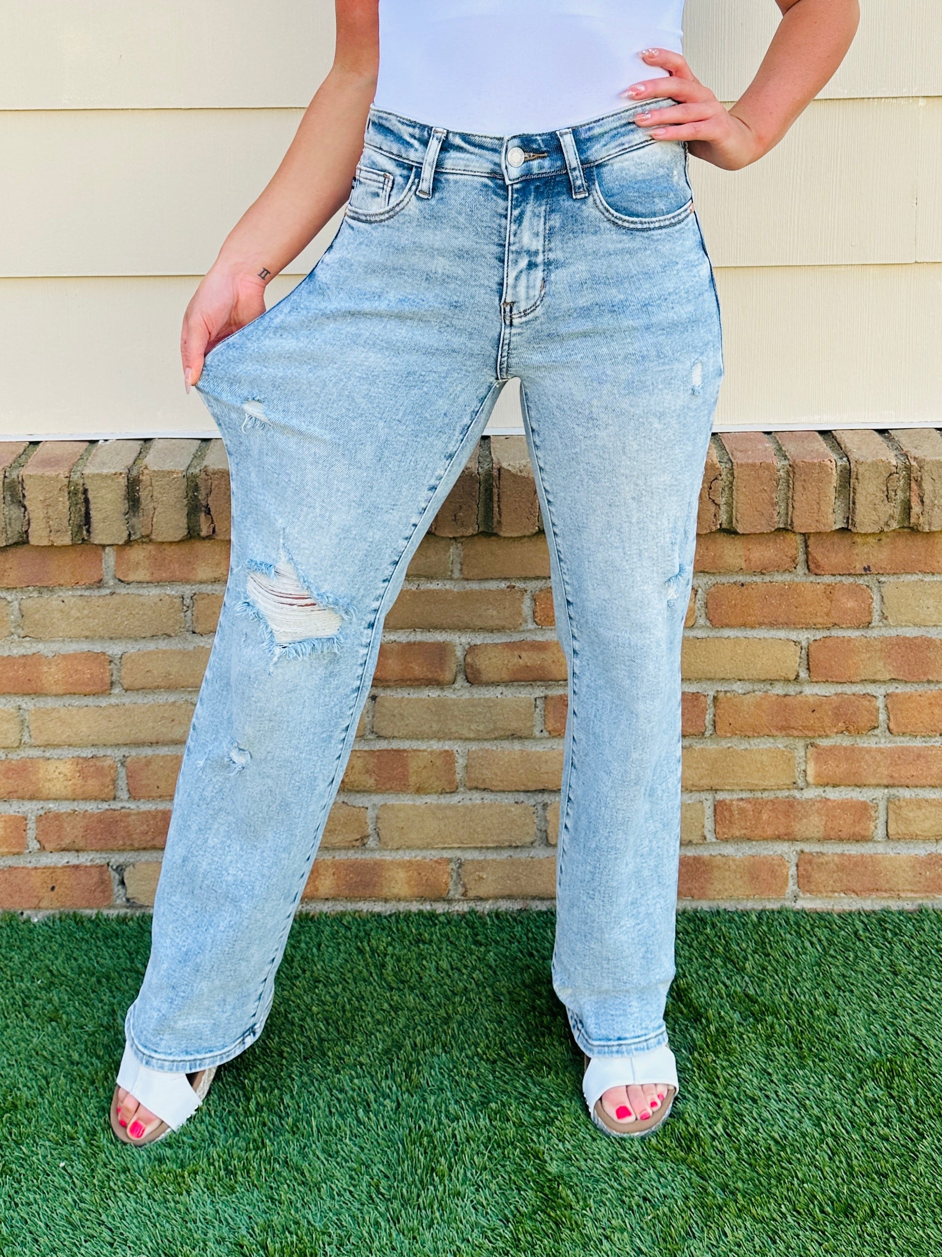 Judy Blue The Perfect Date Straight Jeans