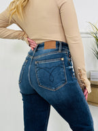 Judy Blue Snug in Style Thermal Straight Jeans