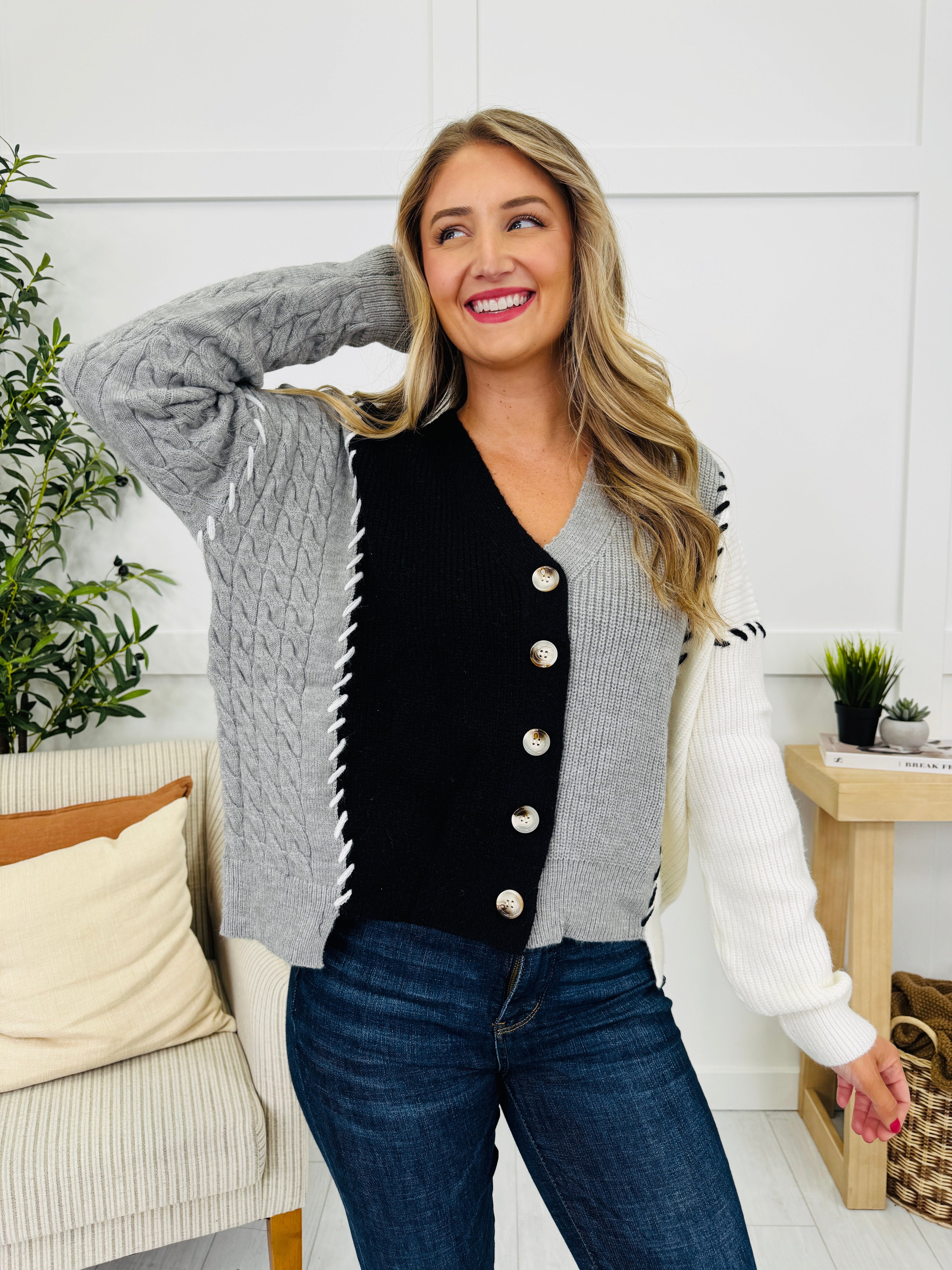 Side By Side Cardigan in Black/Grey